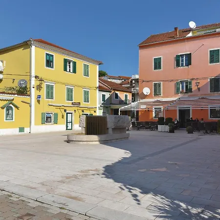 2 Bedroom Stunning In Skradin