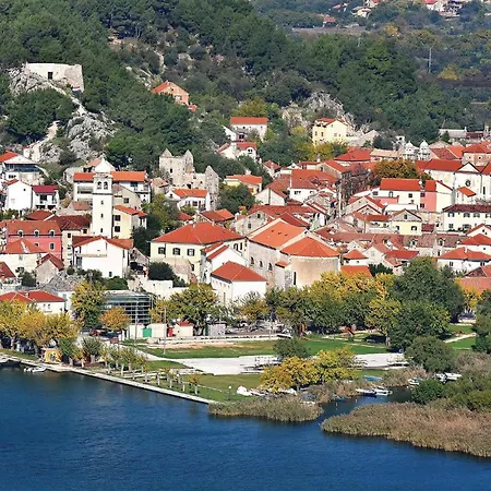 2 Bedroom Stunning In Skradin